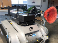 Balayeuses et balayeuses aspirantes Emily EMILY LeaderClean Sweeper