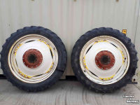 Roues, Pneus, Jantes, Barillets Jumelage BKT 300/95R46