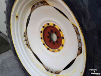 Roues, Pneus, Jantes, Barillets Jumelage BKT 300/95R46