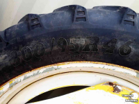 Roues, Pneus, Jantes, Barillets Jumelage BKT 300/95R46