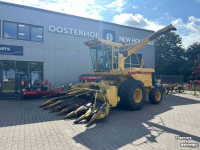 Ensileuse automotrice New Holland 1900