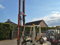 Chariot élévateur Nissan 2,5 ton lpg