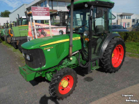 Tracteur pour vignes et vergers John Deere 5080 gv