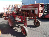 Tracteur International 423 portaal