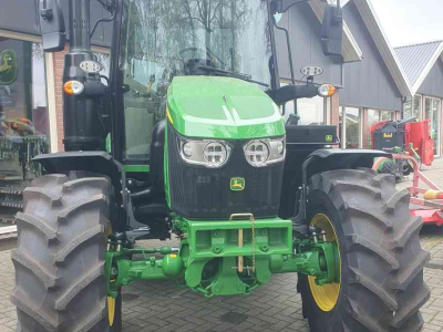 Tracteur John Deere 6120M