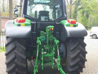 Tracteur John Deere 6120M