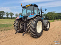 Tracteur New Holland 8360