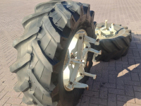 Tracteur Molcon DUBBELLUCHT 5 PUNTS MOLCON 420/70R24