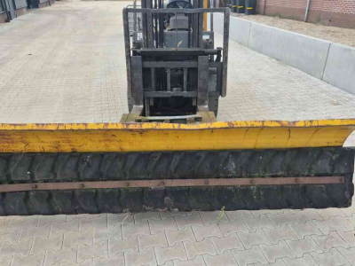 Rabots à lisier Jongerius Rubberschuif met palletvorkopname
