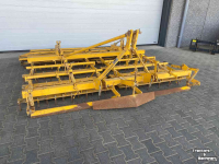 Combination de préparation du lit de semence Rumptstad 330 S