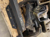 Pièces d‘occasion pour tracteurs Case-IH trekhaakframe, kipperknobbel, pitonfix en verstelbare boventrekhaak van JXU (New Holland TL/TLA)