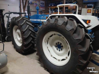 Tracteur County 1124