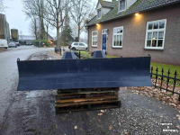 Lame niveleuse  Schaafbord / Grondschaaf afkomstig van mobiele kraan / graafmachine