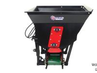 Épandeur de sciure pour des logettes Qmac Instrooibak Zaagselverdeler 650 liter zaagselbak zaagselstrooier strooier