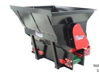 Épandeur de sciure pour des logettes Qmac Instrooibak Zaagselverdeler 650 liter zaagselbak zaagselstrooier strooier