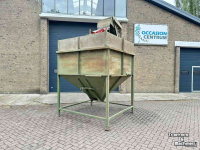 Stockage en bunker Breston Aardappelbunker / Opslagbunker met elevators en valbreker