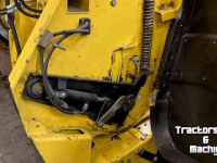 Pick up New Holland 270 FPE Graspick-Up