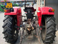 Tracteur Massey Ferguson 240