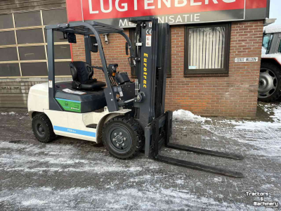 Chariot élévateur Eurotrac FE30 Heftruck Diversen