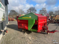 Distributeur de fourrage en bloc Strautmann BVW