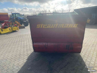 Distributeur de fourrage en bloc Strautmann BVW