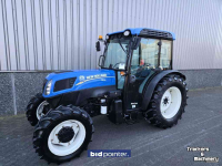 Tracteur pour vignes et vergers New Holland T4.95F Supersteer