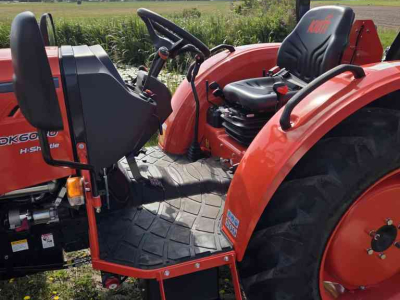 Tracteur Kioti DK 6020 Hydro shuttle met machine aanbieding Concept Agri