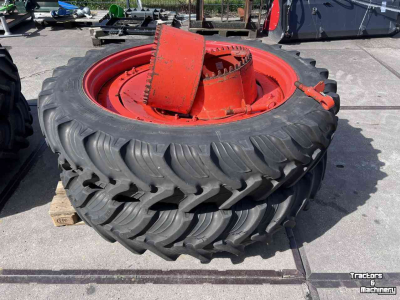 Roues, Pneus, Jantes, Barillets Jumelage Taurus 340/85R48 & 270/95R36