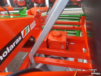 Eparpilleur de fourrage Holaras Jumbo G kuilverdeler