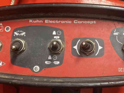 Faucheuse Kuhn FC 883-FC313F