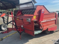 Distributeur de fourrage en bloc Trioliet Blowa
