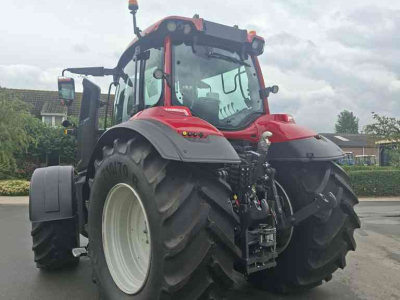Tracteur Valtra T175eA eenvoudige trekker voor een mooi prijsje