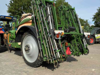 Pulvérisateur trainé Amazone UX 3200 Special