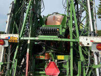 Pulvérisateur trainé Amazone UX 3200 Special