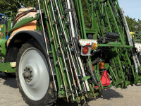 Pulvérisateur porté Amazone UX 3200 Special