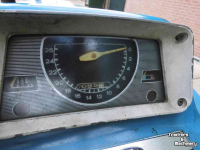 Tracteur Ford 2000