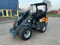 Chargeuse sur pneus Giant G2500HD minishovel shovel wiellader