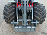 Chargeuse sur pneus Giant G2500HD minishovel shovel wiellader
