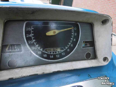 Tracteur Ford 2000