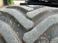 Pelles sur pneus JCB JS145W+