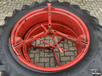 Roues, Pneus, Jantes, Barillets Jumelage Good Year 13.6-38 dubbellucht