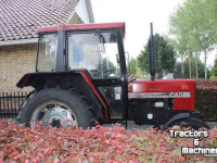 Tracteur Case Case-IH 733 International