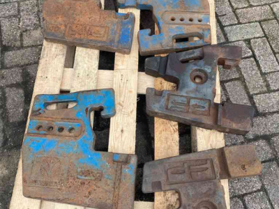 Poids frontaux  Diverse Gewichten o.a. NH, Case, Fiat