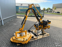 Bras avec faucheuse rotative McConnel PA32
