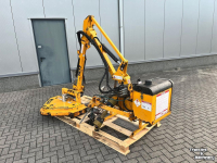 Bras avec faucheuse rotative McConnel PA32
