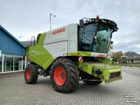 Moissonneuse batteuse Claas Tucano 570