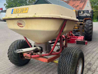 Distributeur d‘engrais Vicon Kunstmeststrooier, onderstel, banden, diversen