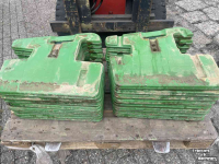 Poids frontaux John Deere 16 X 50KG