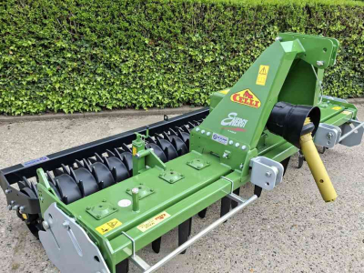 Herse rotative Celli Energy 300 kopeg met pakker-rol