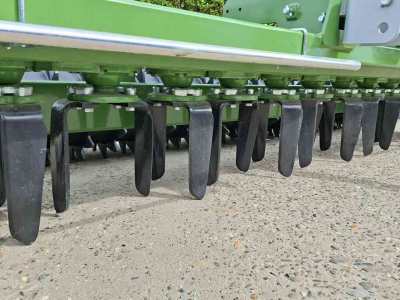 Herse rotative Celli Energy 300 kopeg met pakker-rol